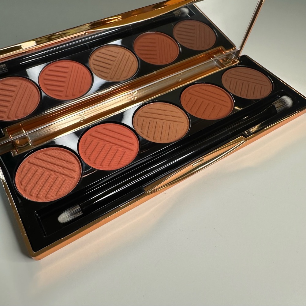 New Dose of Colors Sassy Siena Eyeshadow Palette